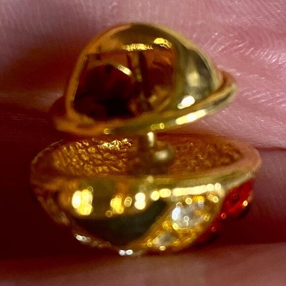 Vintage Ladybug Brooch Lapel Pin Elegant Enameled with Rhinestone Detail - Picture 3 of 6